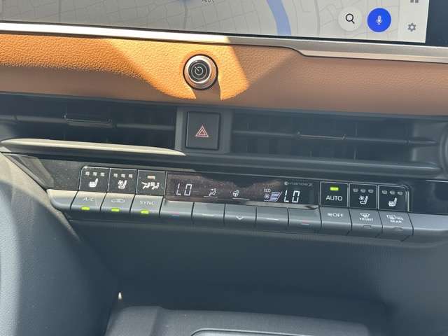 トヨタ クラウン　クロスオーバー　ハイブリッド ２．４ ＲＳ アドバンスト Ｅ－ＦＯＵＲ ＡＤＶＡＮＣＥＤ ４ＷＤ R4年 (東海) 99