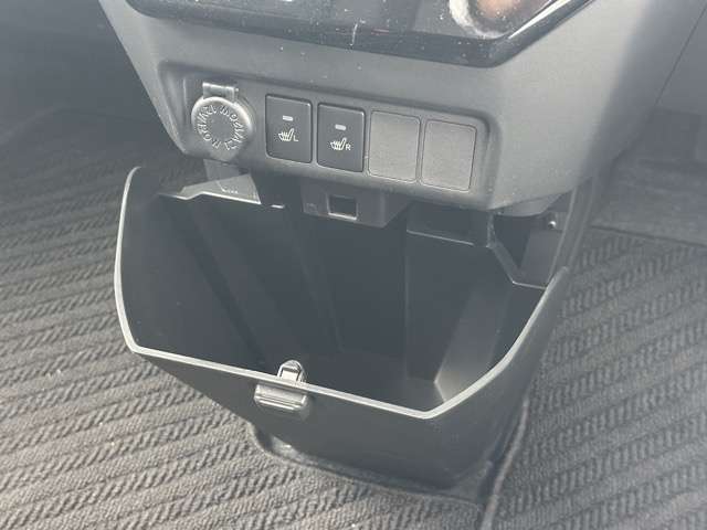 トヨタ ルーミー １．０ カスタム Ｇ R4年 (東海) 99