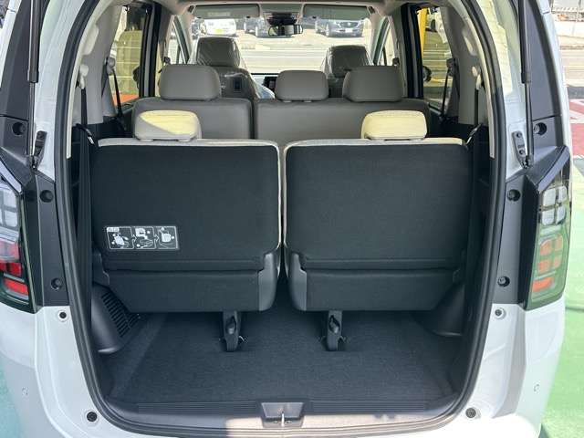 ホンダ フリード　ハイブリッド １．５ Ｅ：ＨＥＶ エアー ＥＸ R7年 (東海) 99