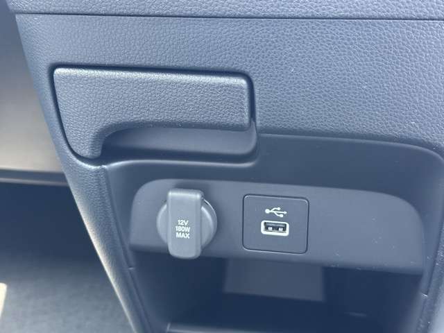 ホンダ フリード　ハイブリッド １．５ Ｅ：ＨＥＶ エアー ＥＸ R7年 (東海) 99