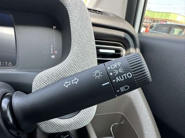 ホンダ フリード　ハイブリッド １．５ Ｅ：ＨＥＶ エアー ＥＸ R7年 (東海) 99