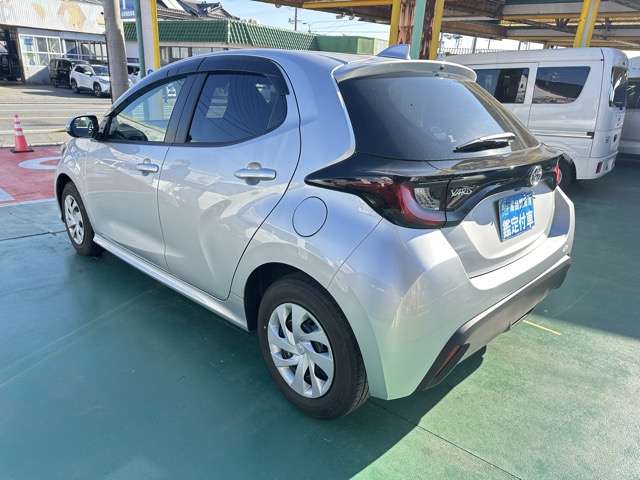 トヨタ ヤリス １．０ Ｘ R4年 (東海) 99