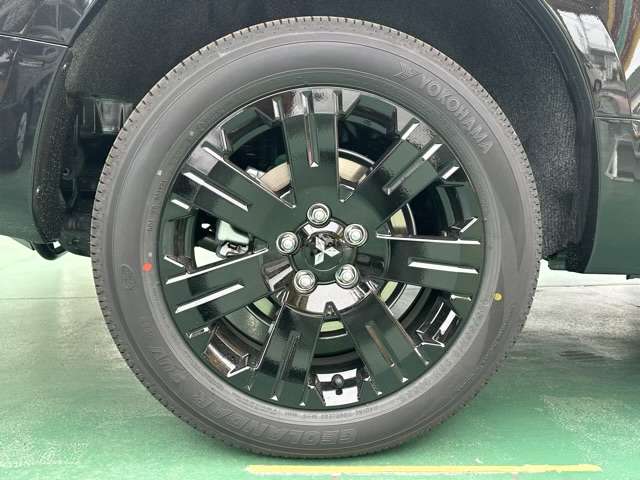 三菱 デリカ　Ｄ：５ ２．２ シャモニー 電動サイドステップ非装着車 ディーゼルターボ ４ＷＤ R6年 (東海) 99