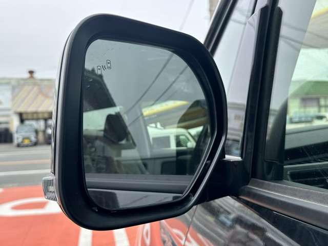 三菱 デリカ　Ｄ：５ ２．２ シャモニー 電動サイドステップ非装着車 ディーゼルターボ ４ＷＤ R6年 (東海) 99