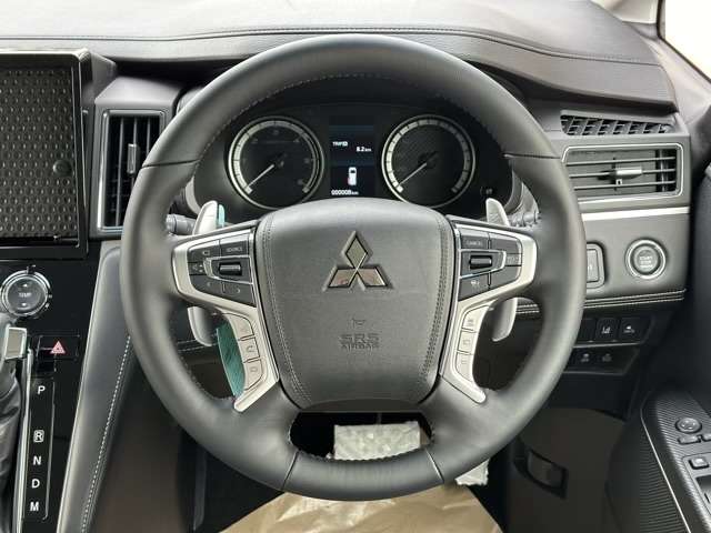 三菱 デリカ　Ｄ：５ ２．２ シャモニー 電動サイドステップ非装着車 ディーゼルターボ ４ＷＤ R6年 (東海) 99