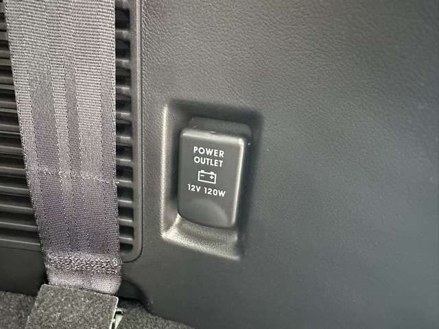 三菱 デリカ　Ｄ：５ ２．２ シャモニー 電動サイドステップ非装着車 ディーゼルターボ ４ＷＤ R6年 (東海) 99