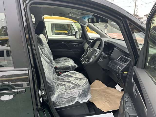 三菱 デリカ　Ｄ：５ ２．２ シャモニー 電動サイドステップ非装着車 ディーゼルターボ ４ＷＤ R6年 (東海) 99