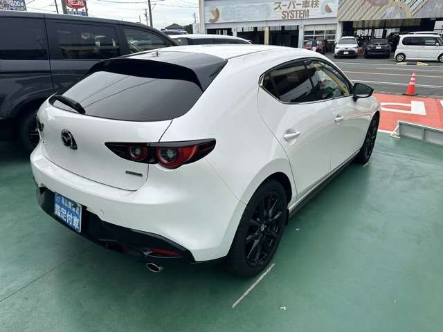 マツダ ＭＡＺＤＡ３　ファストバック ２．０ ２０Ｓ ブラックトーンエディション R4年 (東海) 99
