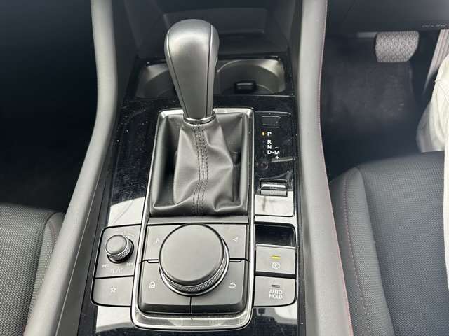 マツダ ＭＡＺＤＡ３　ファストバック ２．０ ２０Ｓ ブラックトーンエディション R4年 (東海) 99