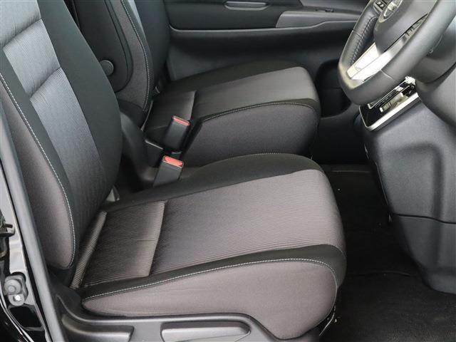 日産 セレナ ２．０ ハイウェイスター Ｖ R4年 (東海) 99