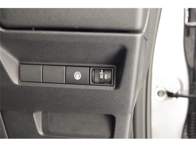 日産 ノート １．２ Ｘ R3年 (東海) 99