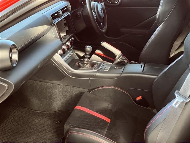 スバル ＢＲＺ ２．４ Ｓ R4年 (東海) 99