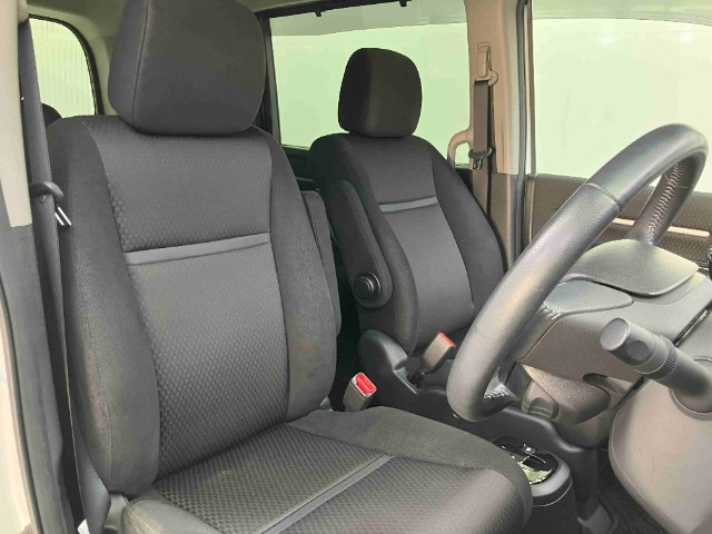 ホンダ ステップワゴン　ハイブリッド ２．０ スパーダ ハイブリッド Ｇ ホンダセンシング H30年 (東海) 99