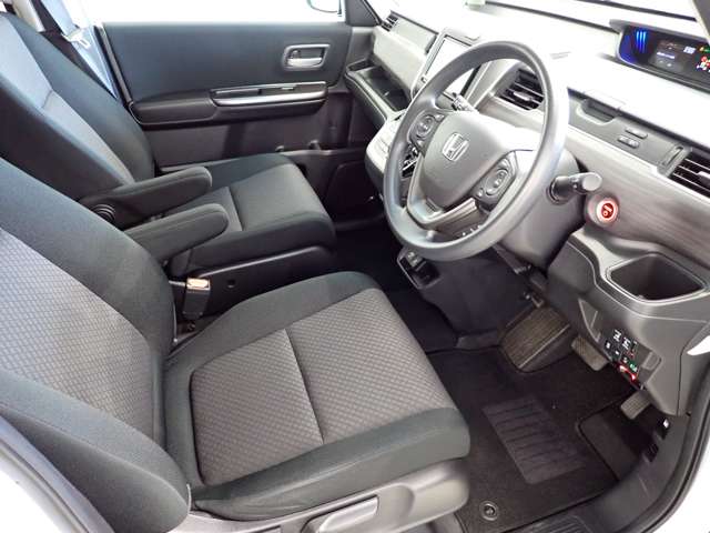 ホンダ フリード　ハイブリッド １．５ ハイブリッド Ｇ ブラックスタイル R5年 (関東) 99