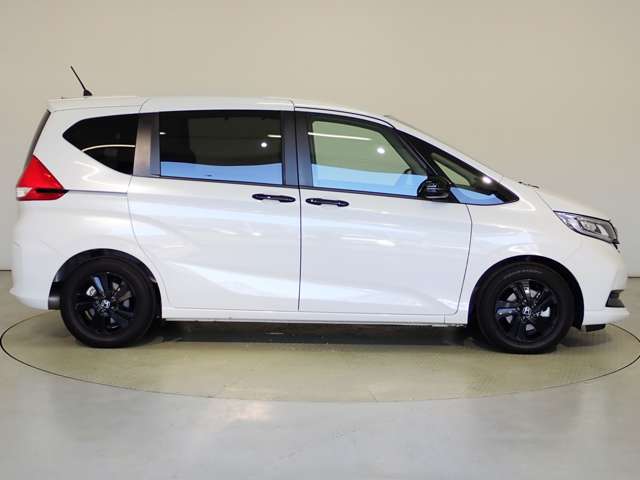 ホンダ フリード　ハイブリッド １．５ ハイブリッド Ｇ ブラックスタイル R5年 (関東) 99