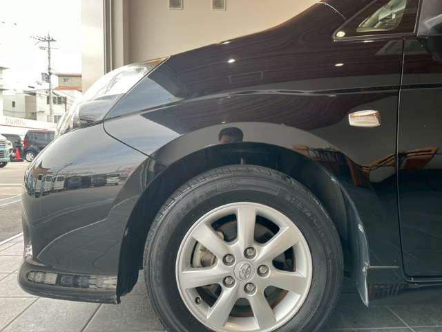 トヨタ アイシス １．８ プラタナ Ｖセレクション H26年 (近畿) 99