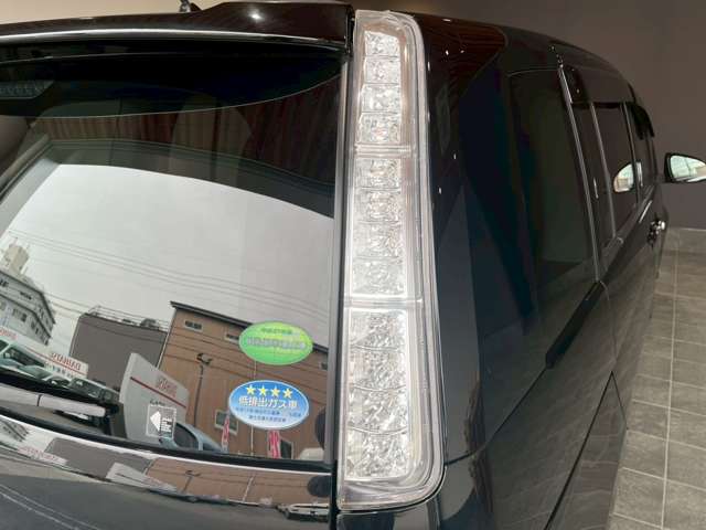 トヨタ アイシス １．８ プラタナ Ｖセレクション H26年 (近畿) 99