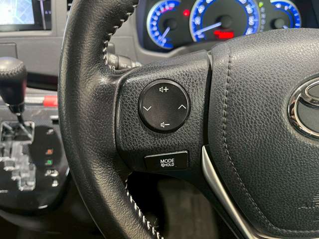 トヨタ アイシス １．８ プラタナ Ｖセレクション H26年 (近畿) 99