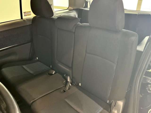 トヨタ アイシス １．８ プラタナ Ｖセレクション H26年 (近畿) 99