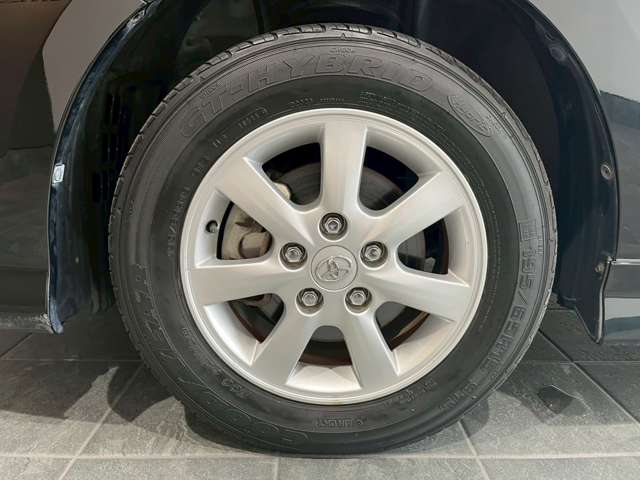 トヨタ アイシス １．８ プラタナ Ｖセレクション H26年 (近畿) 99