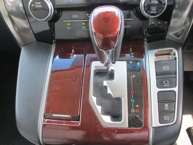 トヨタ アルファード ２．５ Ｘ H29年 (中国) 99