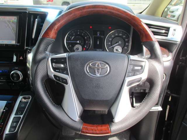 トヨタ アルファード ２．５ Ｘ H29年 (中国) 99