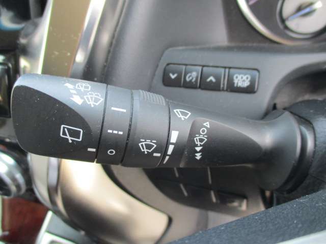 トヨタ アルファード ２．５ Ｘ H29年 (中国) 99