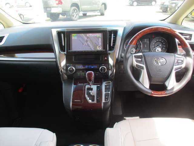 トヨタ アルファード ２．５ Ｘ H29年 (中国) 99