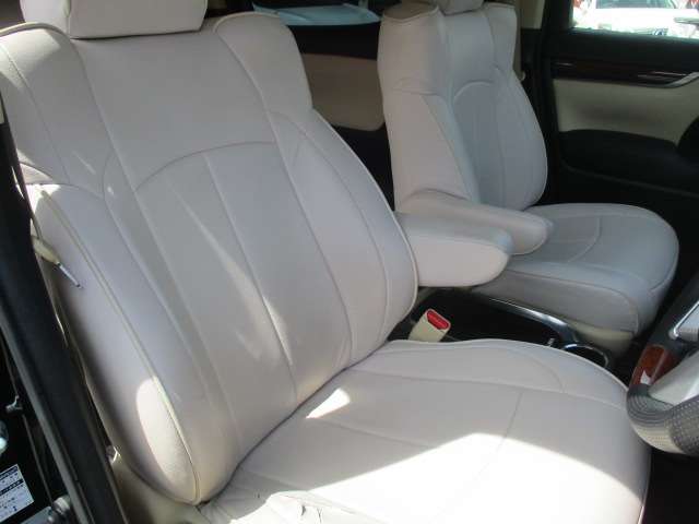 トヨタ アルファード ２．５ Ｘ H29年 (中国) 99