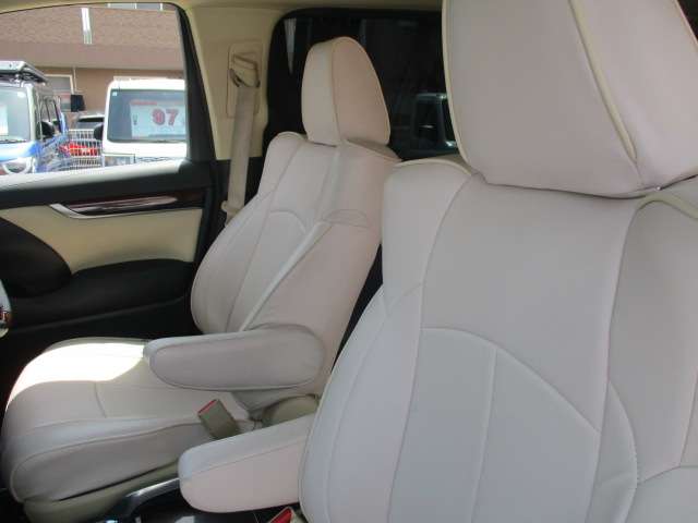 トヨタ アルファード ２．５ Ｘ H29年 (中国) 99