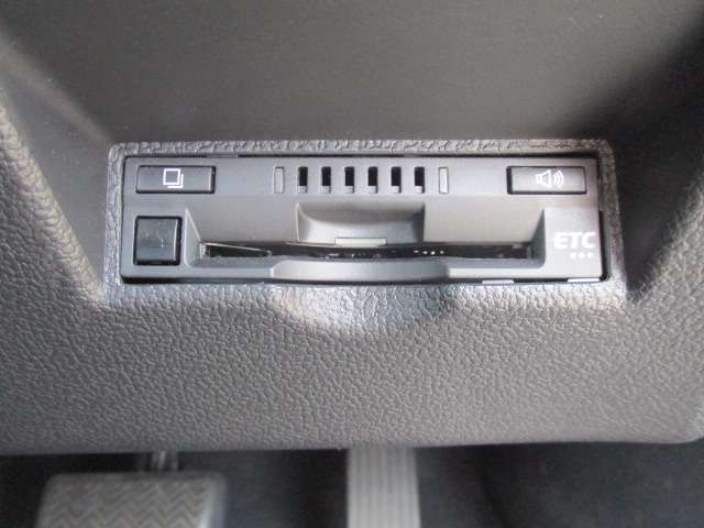 トヨタ プリウス １．８ Ａ プレミアム ツーリングセレクション R2年 (中国) 99