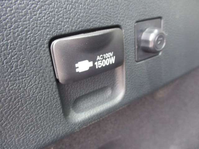 トヨタ プリウス １．８ Ａ プレミアム ツーリングセレクション R2年 (中国) 99