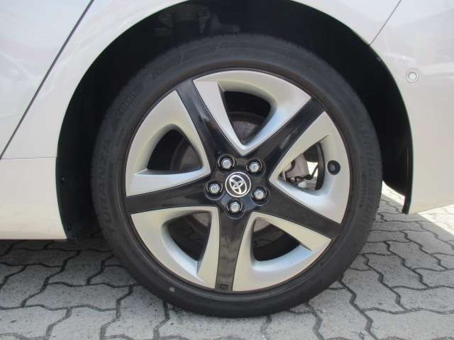 トヨタ プリウス １．８ Ａ プレミアム ツーリングセレクション R2年 (中国) 99