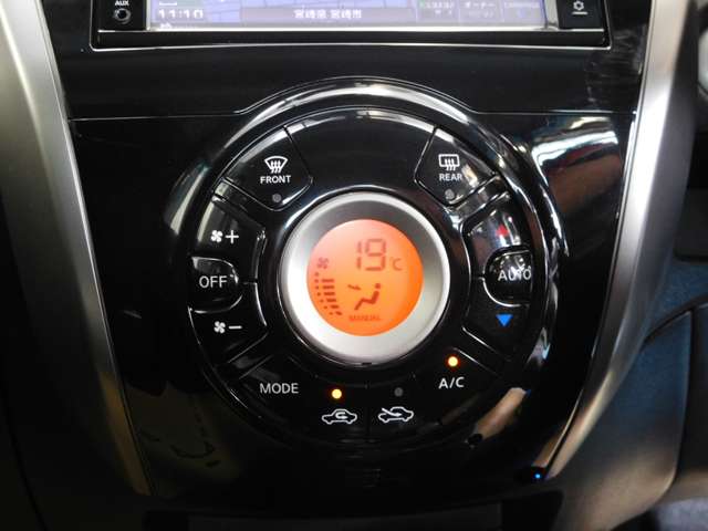 日産 ノート １．２ Ｘ ＤＩＧ－Ｓ H26年 (九州・沖縄) 99