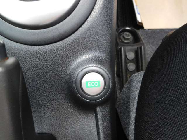 日産 ノート １．２ Ｘ ＤＩＧ－Ｓ H26年 (九州・沖縄) 99