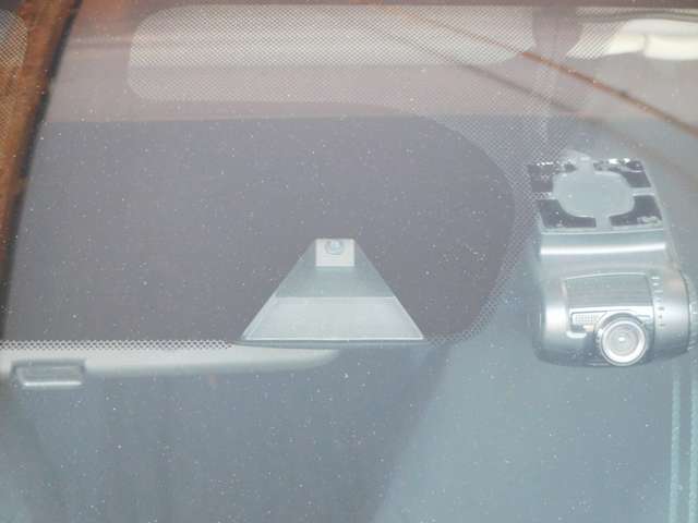 日産 ノート １．２ Ｘ ＤＩＧ－Ｓ H26年 (九州・沖縄) 99