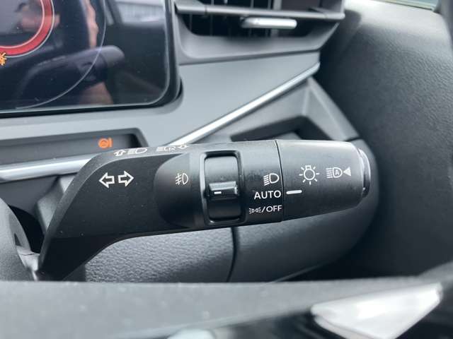 日産 ノートオーラ １．２ Ｇ レザーエディション R4年 (東北) 99