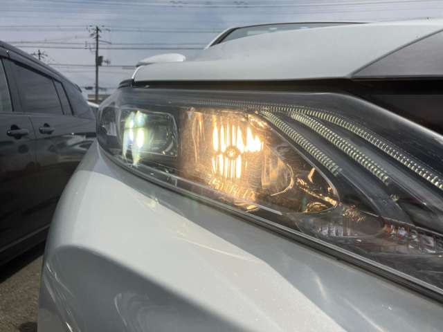 トヨタ ハリアー　ハイブリッド ２．５ ハイブリッド Ｅ－ＦＯＵＲ プレミアム ４ＷＤ H26年 (東北) 99