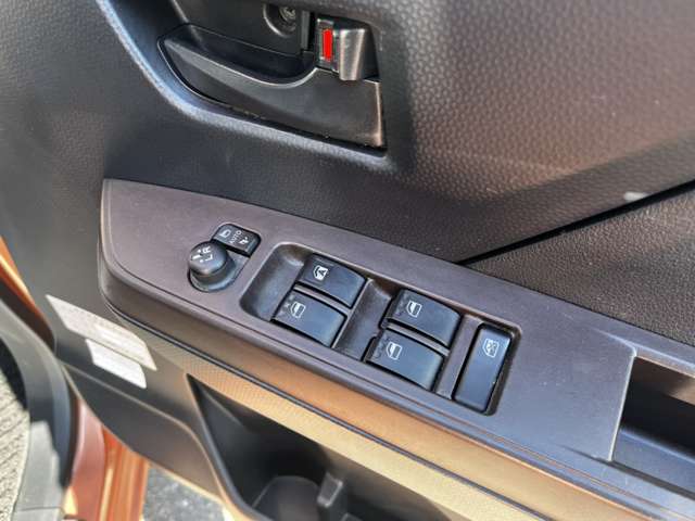 トヨタ ルーミー １．０ Ｇ ウェルキャブ 助手席リフトアップシート車 Ａタイプ R1年 (関東) 99