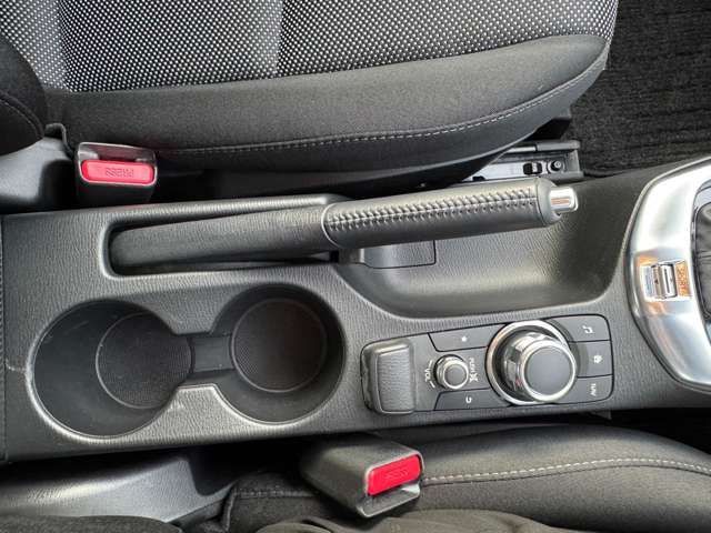 マツダ デミオ １．５ １５Ｓ ツーリング R1年 (九州・沖縄) 99