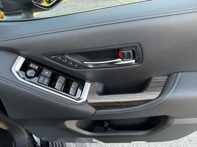 トヨタ ランドクルーザー ３．５ ＺＸ ４ＷＤ R4年 (九州・沖縄) 99