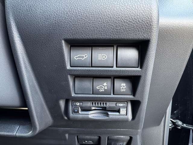 トヨタ ランドクルーザー ３．５ ＺＸ ４ＷＤ R4年 (九州・沖縄) 99