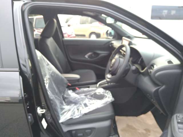 トヨタ ヤリスクロス　ハイブリッド １．５ ハイブリッド Ｚ R6年 (九州・沖縄) 99