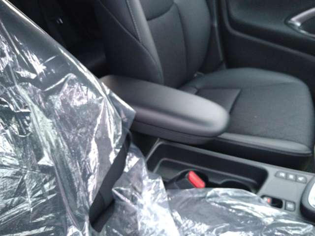 トヨタ ヤリスクロス　ハイブリッド １．５ ハイブリッド Ｚ R6年 (九州・沖縄) 99