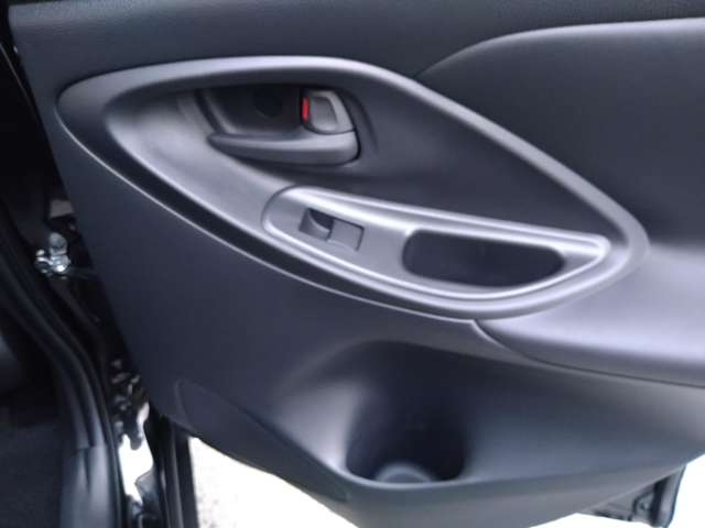 トヨタ ヤリスクロス　ハイブリッド １．５ ハイブリッド Ｚ R6年 (九州・沖縄) 99