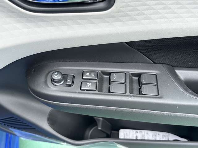 スズキ スイフト １．２ ハイブリッド ＭＺ R6年 (東海) 99