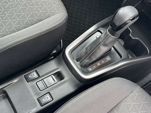 スズキ スイフト １．２ ハイブリッド ＭＺ R6年 (東海) 99