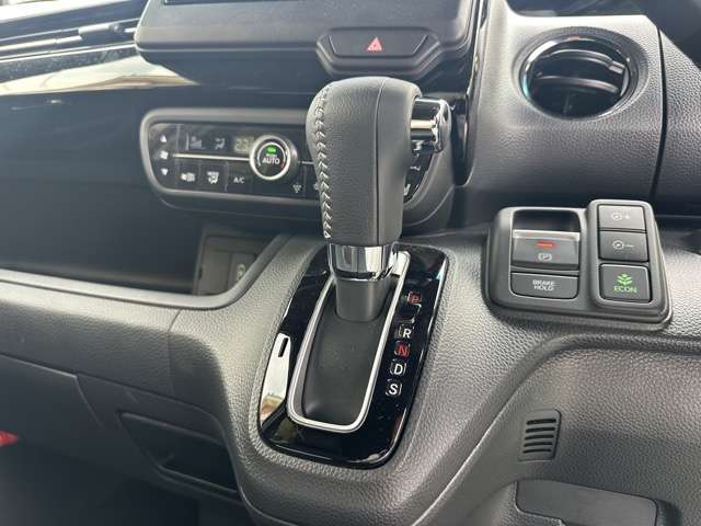 ホンダ Ｎ　ＢＯＸ カスタム ６６０ Ｌ ターボ R5年 (東海) 99