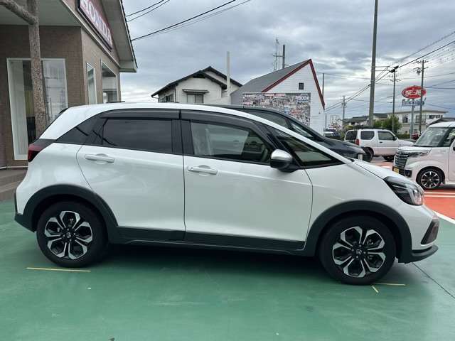ホンダ フィット　ハイブリッド １．５ Ｅ：ＨＥＶ クロスター R4年 (東海) 99