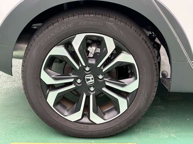 ホンダ フィット　ハイブリッド １．５ Ｅ：ＨＥＶ クロスター R4年 (東海) 99